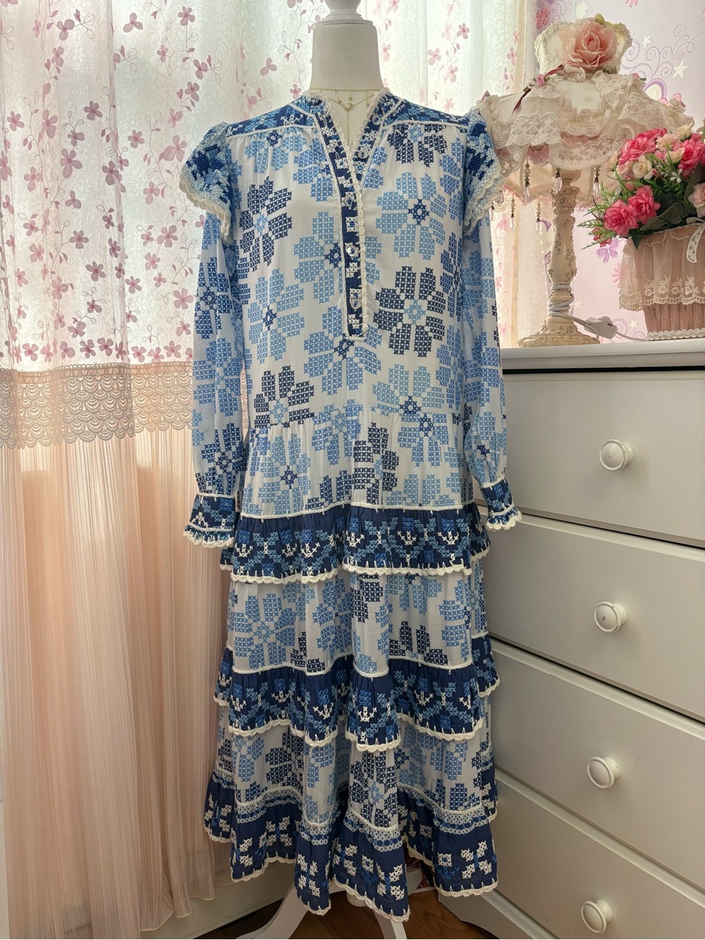 Farm Rio Off-White Stitched Flowers And Girls Midi Dress - Picture 4 of 11
